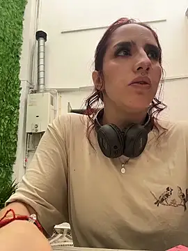 elodie rouge online show from March 21, 2:33 pm