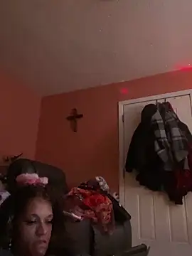 icanbeyourplaytoy online show from February 2, 8:35 am