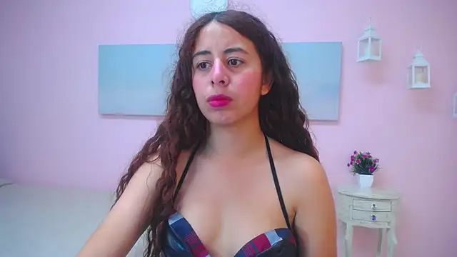 scarlett clyde online show from April 8, 12:51 pm