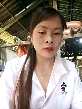 Bling sexy online show from April 13, 8:37 am