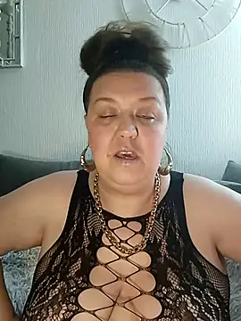 Nova-iswiserx online show from April 23, 7:38 pm