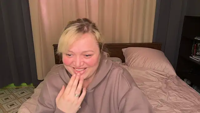 LisaWiliams online show from March 24, 9:47 am