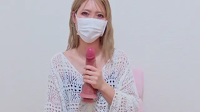 yumi0025 online show from April 7, 1:40 am