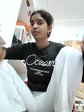 Cute-Natashaa online show from February 12, 8:16 am