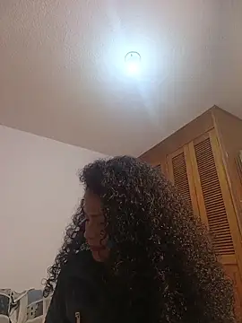 auroracandelax online show from February 8, 12:58 am