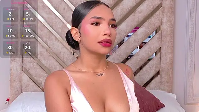Scarlett-Banner online show from June 3, 2:33 pm