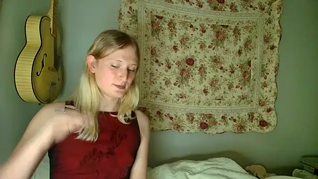goddessalison online show from June 7, 1:45 am