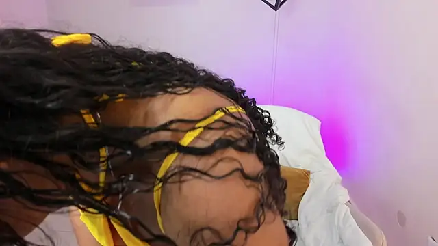 Fatima senghor online show from March 21, 8:36 pm