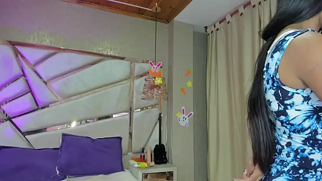 francis 20 online show from April 15, 1:33 pm