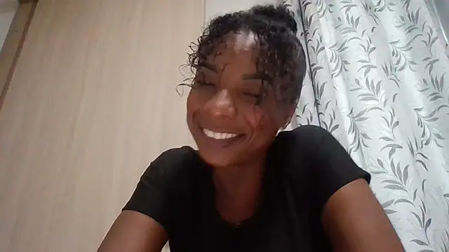 JadaMillss online show from April 19, 10:45 pm