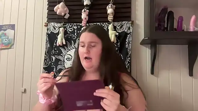xopeachybaby online show from June 10, 10:36 am