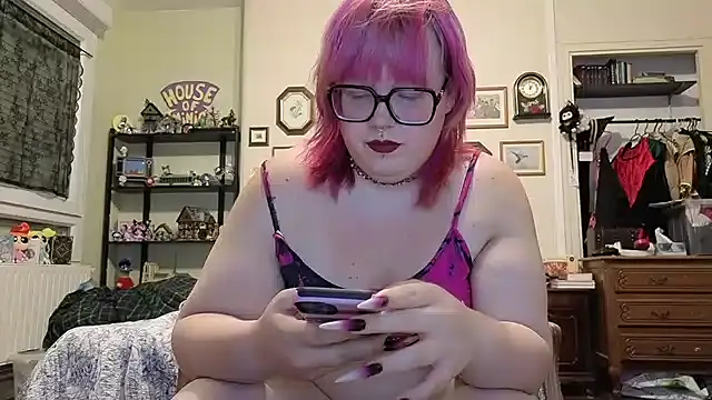 ProfaneHekate online show from July 16, 8:57 pm