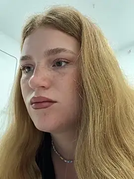 SunnyGrin online show from March 3, 9:21 pm