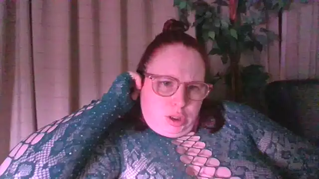 Sarahtjeuh  online show from March 8, 7:29 pm