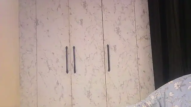 URs RIYA online show from February 3, 5:06 pm