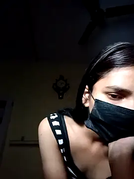 Mahira-- online show from February 20, 7:43 am