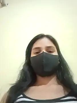 Mahira-- online show from April 25, 7:33 am