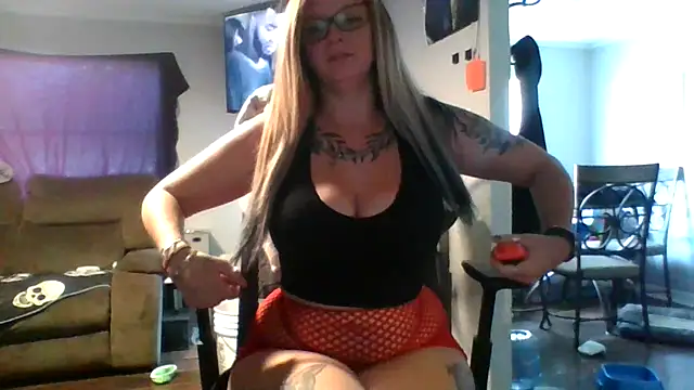 Gypsymomma17 online show from July 15, 5:06 pm
