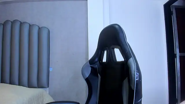 Shirleytaylor- online show from February 16, 12:05 pm