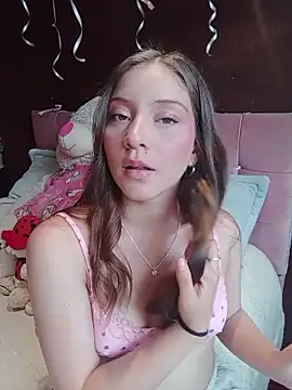 MimiSoftie online show from April 11, 9:40 pm