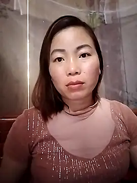 Ella-aa online show from March 31, 6:24 am