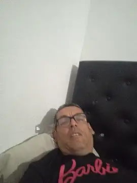 Carlos-0425 online show from July 1, 5:07 am