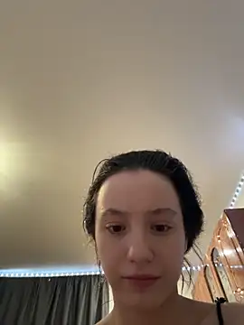 MiaTee online show from February 11, 4:47 am