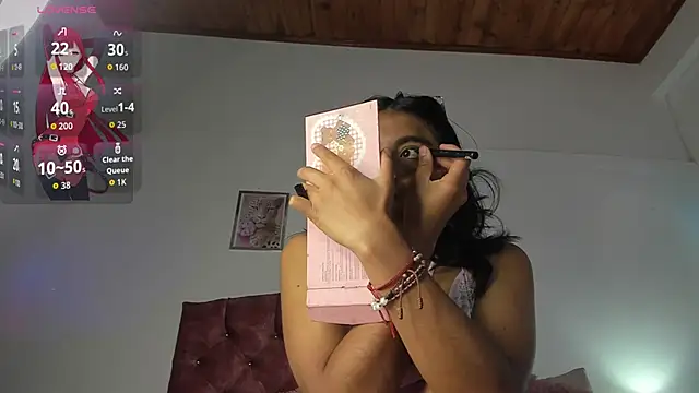 luna velveth online show from April 6, 10:27 am