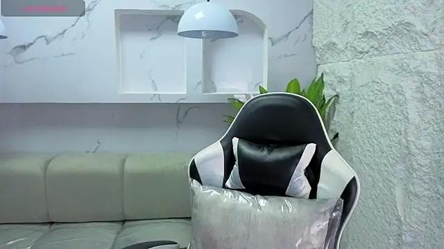 aurora tp online show from February 10, 7:06 pm