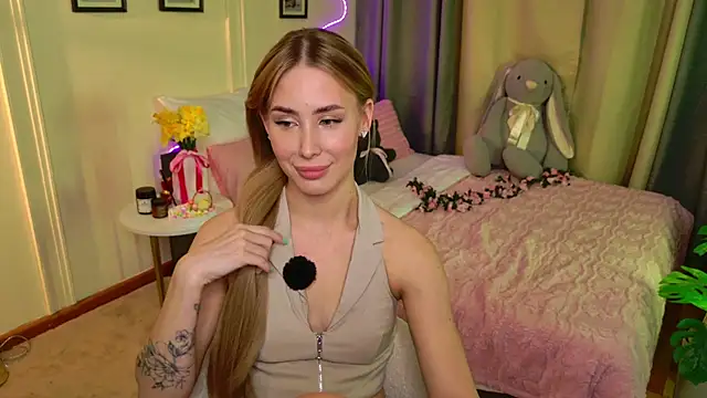 plugmyHDMI online show from March 29, 6:29 pm