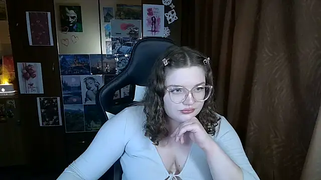 Teasing Dora online show from February 17, 7:24 pm