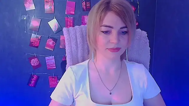 CuttieEmma online show from March 11, 12:42 pm