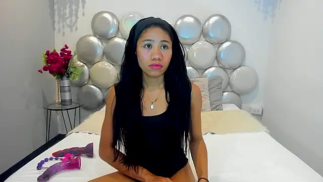 Lara pons online show from March 17, 1:59 pm