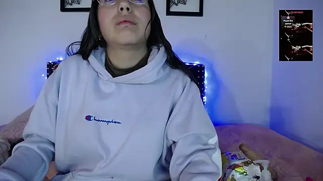 sienna rose pym online show from February 17, 1:10 pm