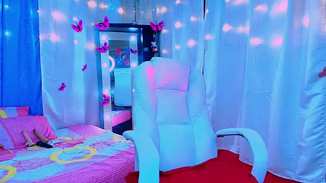 DanielaLati online show from March 20, 2:38 am