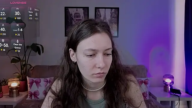 VioletaBloom online show from February 1, 7:07 am