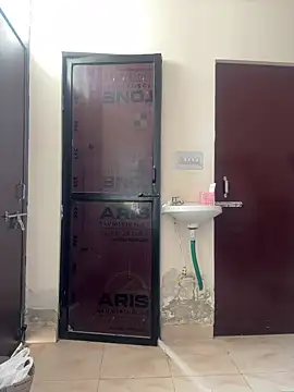 kavyababy00 online show from February 28, 5:40 am