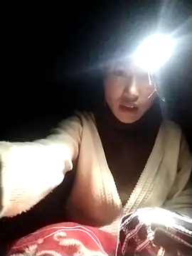 bemupcute online show from February 28, 1:21 pm