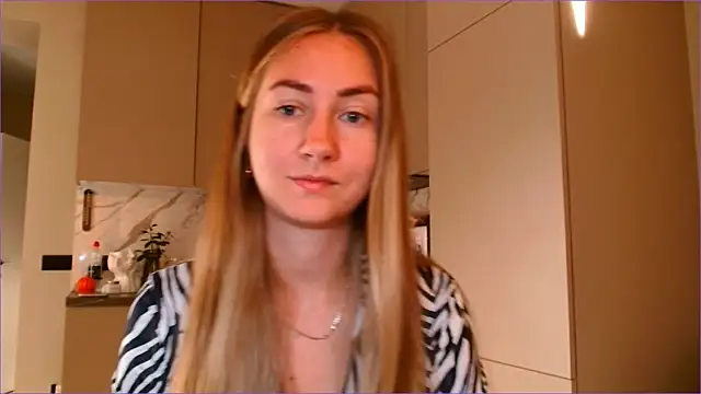 BluueSilk online show from November 7, 6:52 am