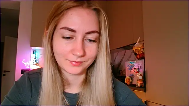 BluueSilk online show from February 6, 7:12 am