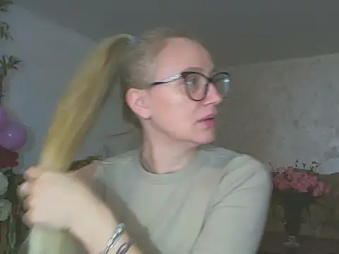 Nataly Rosy online show from February 17, 9:08 am