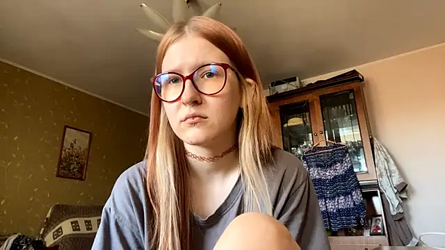 LaureenVielma online show from March 23, 8:31 am