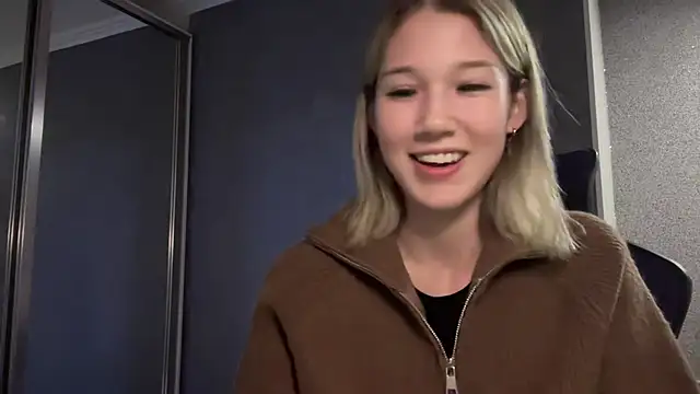 lilXdomiii online show from April 9, 11:37 am