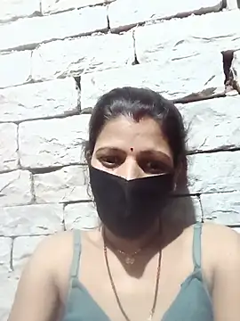 Divya-11431 online show from May 31, 6:09 pm