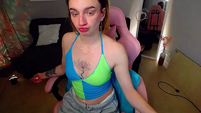 PollyRoseX online show from March 14, 7:48 pm