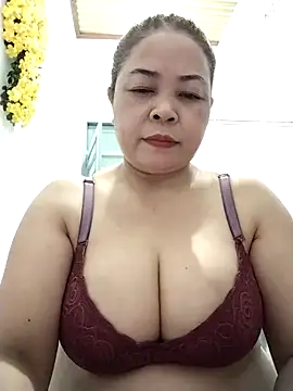 Baby-bigtits2026 online show from April 26, 10:24 am