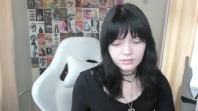 Emma Darkkk online show from February 8, 5:55 am