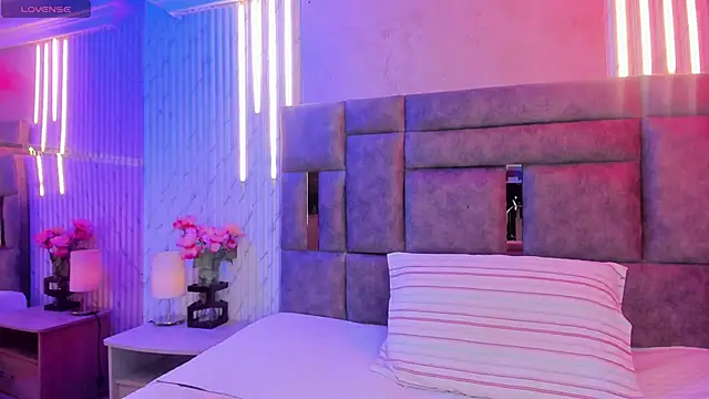 KatyParisi online show from February 23, 8:30 pm