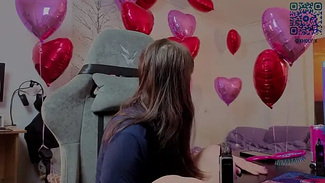 Holy Kveta online show from February 13, 2:57 am