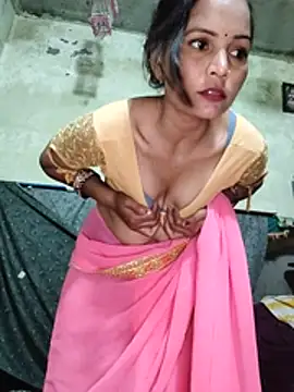 Pritu675 online show from August 5, 5:08 pm
